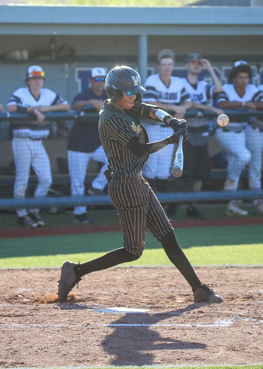 I am excited to announce my commitment to Eastern Arizona College to pursue my athletic and academic career. I would like to thank my family, friends and teammates for every step of the way. Special thank you to all the coaches that helped me along the way.
Go Monsters!