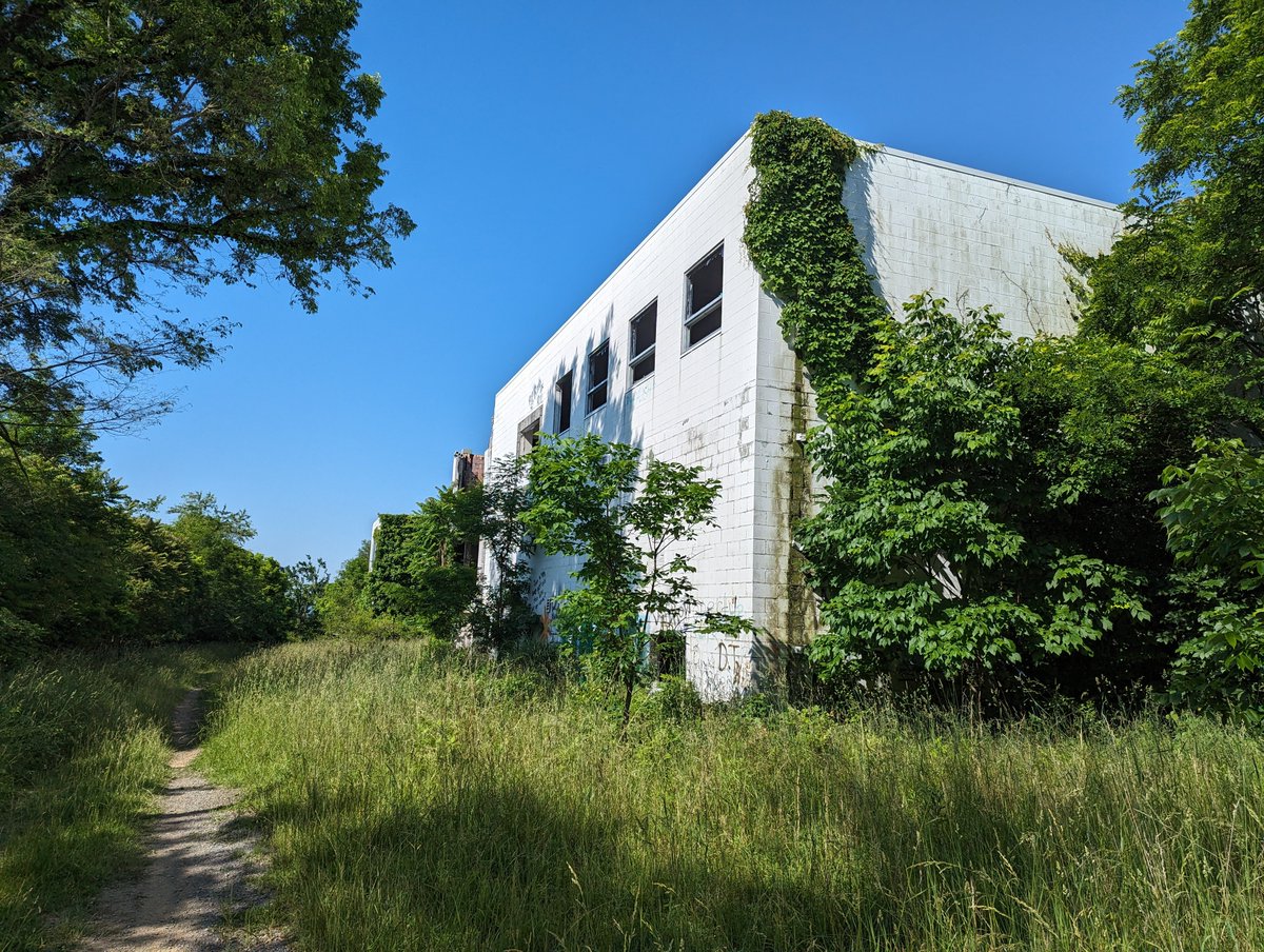 joemaczim's tweet photo. People are really excited for the recreation opportunities here, but DNR officials say they need to make sure the area is safe before they can open. The plastics factory—and hazardous chemicals within—need to be cleared out https://t.co/H1ejNACrFw