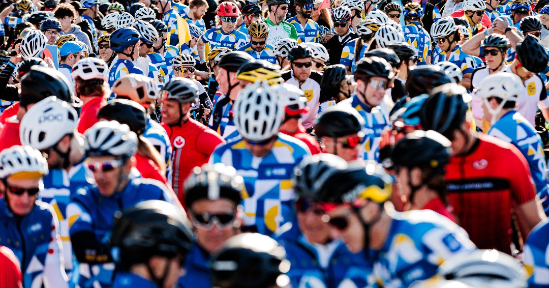 thePMCF's tweet image. Amazing weekend at the 17th annual Ride to Conquer Cancer! Nearly 5,000 riders cycled over 200km from Toronto to Niagara Falls, raising a record $20.6 million for cancer research. Thank you to everyone involved for making this possible! #Ride2Conquer