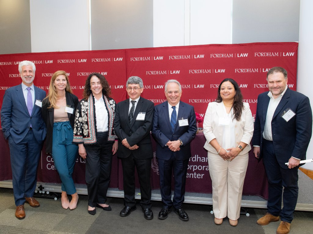 FordhamLawNYC's tweet photo. With major elections taking place all around the world, Fordham Law School and the Scott Simpson Cross-Border Institute brought together a panel of experts from the U.S., U.K., and India to assess cross-border trends, analyze issues, and drive innovations. https://t.co/Uxwjtxth7L