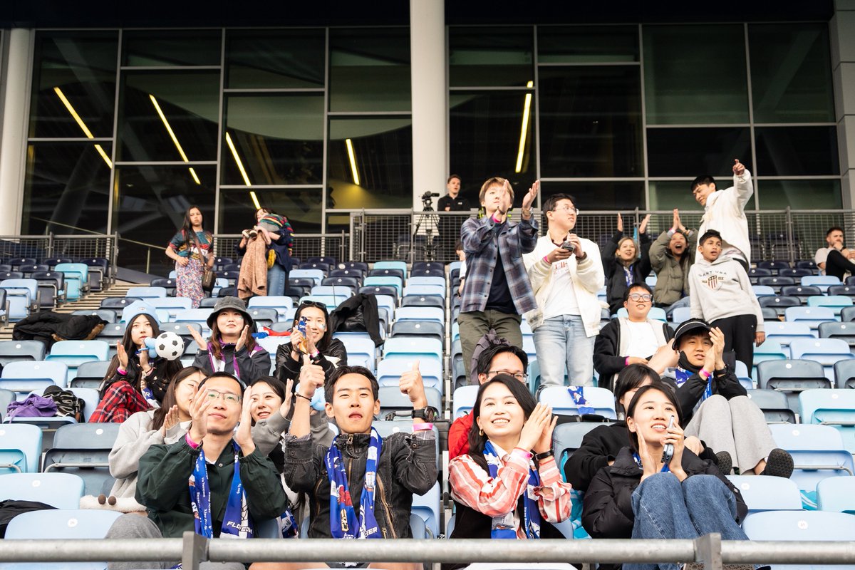 Zhenlong_Wang_'s tweet photo. Last week, I had the opportunity to participate in the Corporate Cup organized by @ManCity. Football always evokes strong emotions in me and brings unparalleled joy. Huge thanks to my teammates, supporters, and sponsors! 🙏@MidGuardiansFC @flovedeer @zukerproperty https://t.co/Dr9msxiCtt