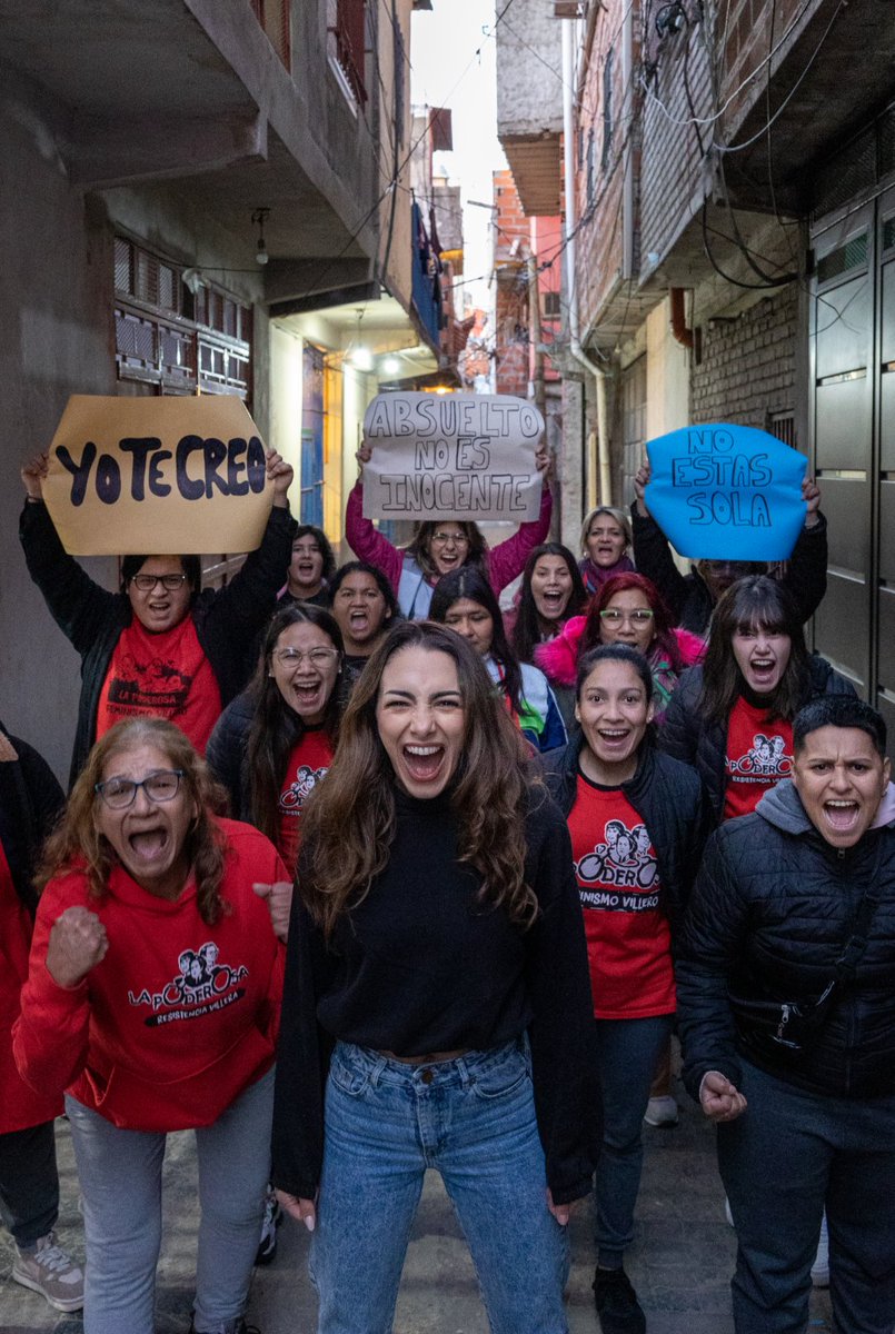 gargantapodero's tweet photo. A pesar de los ataques, las fakenews, y el hostigamiento, Thelma Fardin nunca dejó de gritar, y tanta lucha dio frutos: 

La justicia brasileña condenó a 6 años de prisión al actor Juan Darthés. Hoy más que nunca, nuestro abrazo a @soythelmafardin. https://t.co/nb2kJYCunB