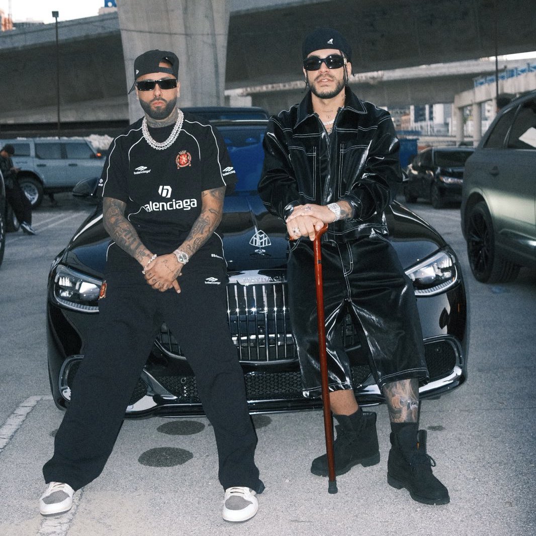 NickyJamPR's tweet photo. Pa las Chicokis de Manrique y del 12 🔥 El jueves a las 8pm salimos con un tema muy cabron 🥷🏼 Chicokis x @ryancastrro - dale Presave https://t.co/LbCKTD7Cjz https://t.co/ZjS17lg3GN