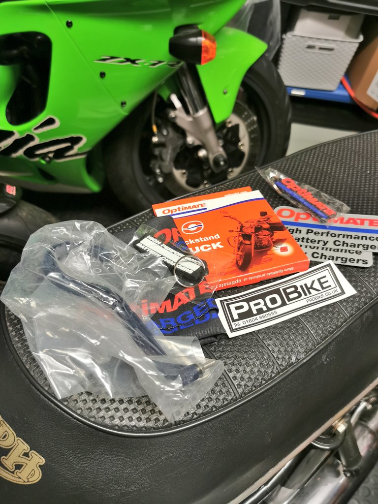 CHoody90's tweet photo. @ProBikeUK @ttracesofficial @OptimateUK Thanks guys! Loving the coaster idea for the puck too ☕ https://t.co/QnD6Uty0zl