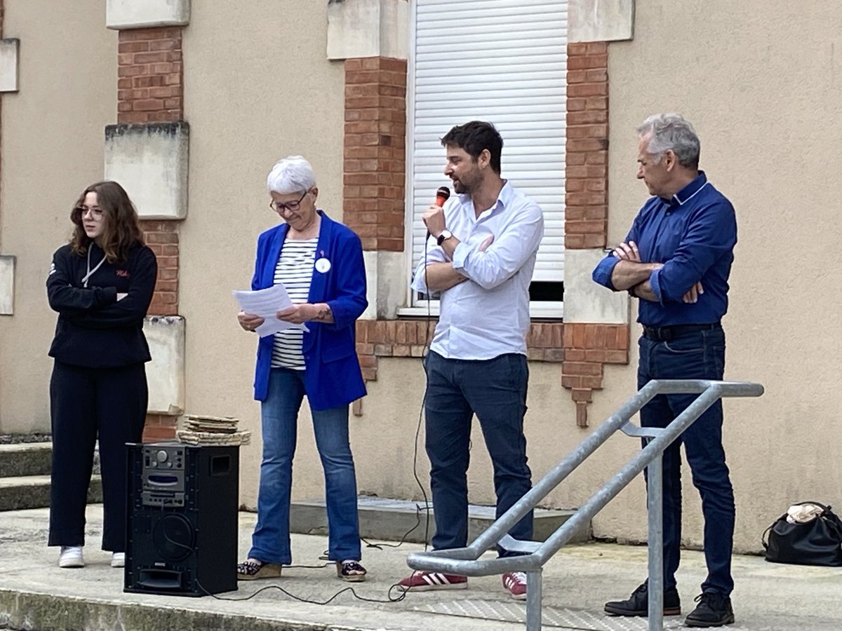 Remises des certifications Cervantes et du 1er prix national de la ligue des droits de l’homme pour nos brillants élèves. Développement de compétences et recherche de l’excellence.  ⁦<a href="/ICToulouse/">Instituto Cervantes Toulouse</a>⁩ ⁦<a href="/DSDEN65/">IA-DASEN 65</a>⁩ ⁦<a href="/actoulouse/">Académie de Toulouse</a>⁩ ⁦<a href="/LDH_Fr/">LDH France</a>⁩