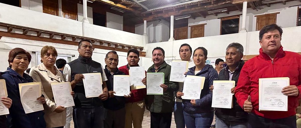 AnaLiliaHerrera's tweet photo. Celebro la elección de @miguelarponce como presidente municipal electo; su compromiso con el bienestar de #Lerma y su determinación para servir a su municipio continuarán firmes en estos tres años. 

¡Enhorabuena! 👏🏼👏🏼 https://t.co/jT2vZBMBC5