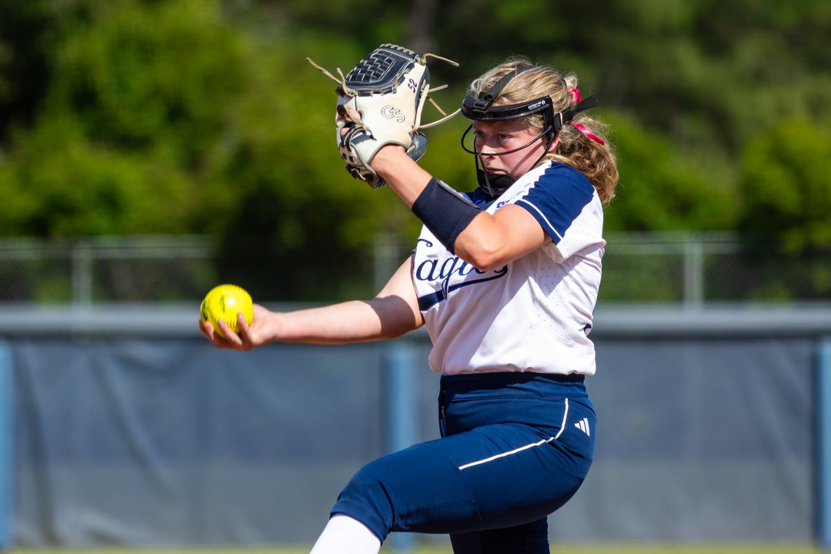 Freshman szn ✅

Anslie Pettit finished second in the nation in strikeout-to-walk ratio and third in walks allowed per seven innings.

#HailSouthern