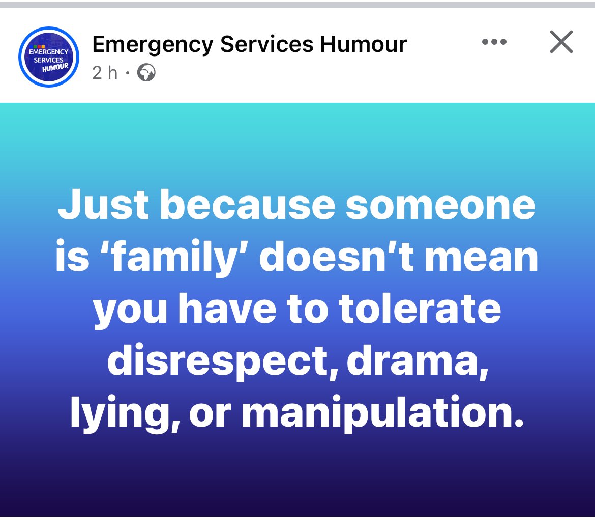 Ami Louise tweet media