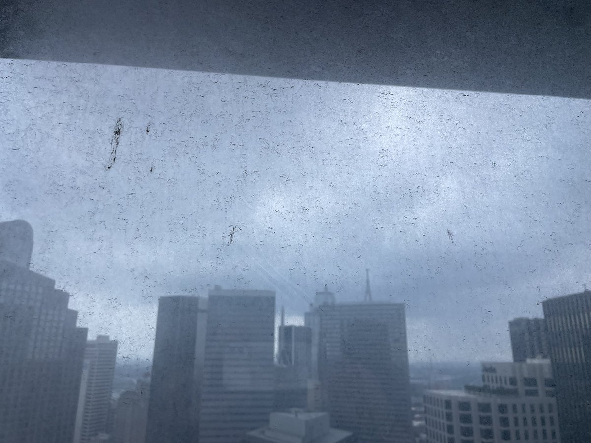 WSalcedo's tweet photo. @sheratonhotels  windows are so dirty here. https://t.co/NxFZ4fXmxX