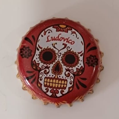 VivaLaCalaca's tweet photo. "La muerte tiene tan asegurada su victoria, que deja toda una vida de ventaja."
-Ludovico🩷
De la edición de @VictoriaMX por #DíadeMuertos. 🍻
🌼A 16 días de iniciar con los #xpaces🌼
¡Estamos más cerca de #VivaLaCalaca! https://t.co/9649SLg2Hj