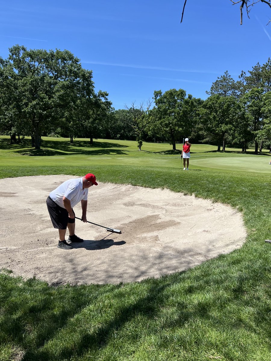AHSGirlsGolf5's tweet photo. Coach Brown finally realizing his purpose for being here. https://t.co/Bl1qZwpjzh