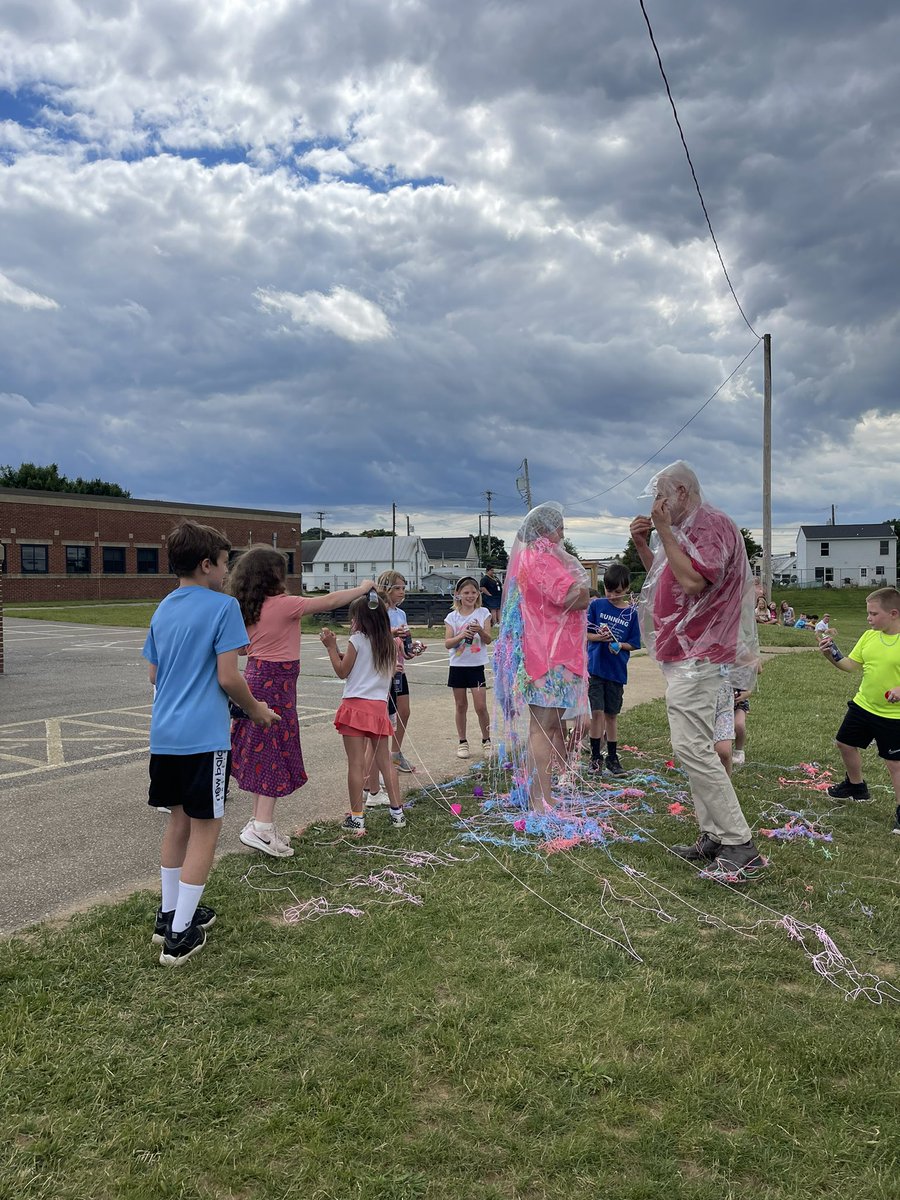 <a href="/CCPS_MAN_Elem/">Manchester Elementary School</a> 
<a href="/CCPSk12/">Carroll County PS</a>  
Bumble Rumble top fundraisers sprayed silly string on Mr. Hastings and Mrs. Byrd and the student body celebrated in their fundraising success as a school. #PrideInTheHive💛
#BumbleRumble🐝