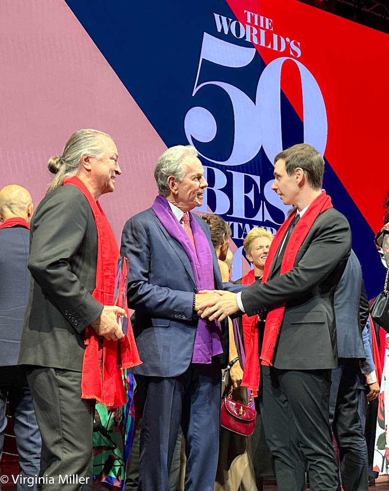 ThePerfectSpot's tweet image. 1) As I&apos;m now in the thick of James Beard awards (tonight at the @LyricOpera) and work in Chicago this week, still processing through the last of my Vegas @TheWorlds50Best Restaurants photos from days ago... 

@WynnLasVegas #Atomix @TK_RG @VirgilioCentral #ThomasKeller #Central