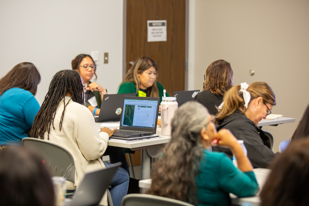 ESCRegion11's tweet photo. Today's @ESC11Bil_ESL Bilingual and ESL Summer Extravaganza was an inspiring day of learning, affirmation, and collaboration! Participants enjoyed engaging breakout sessions, explored conference pathways, as well as visited the vendor fair. 🌟 🌎 https://t.co/eenrwFy4y7