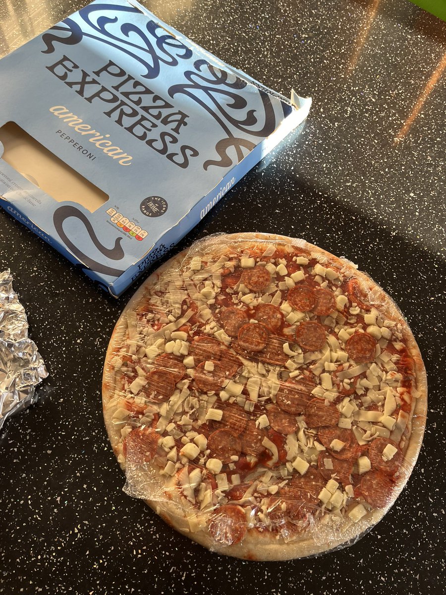 edfwalker's tweet photo. @PizzaExpress I opened this tonight and no QR code? Should there have been one? https://t.co/tjVrdlB2xE