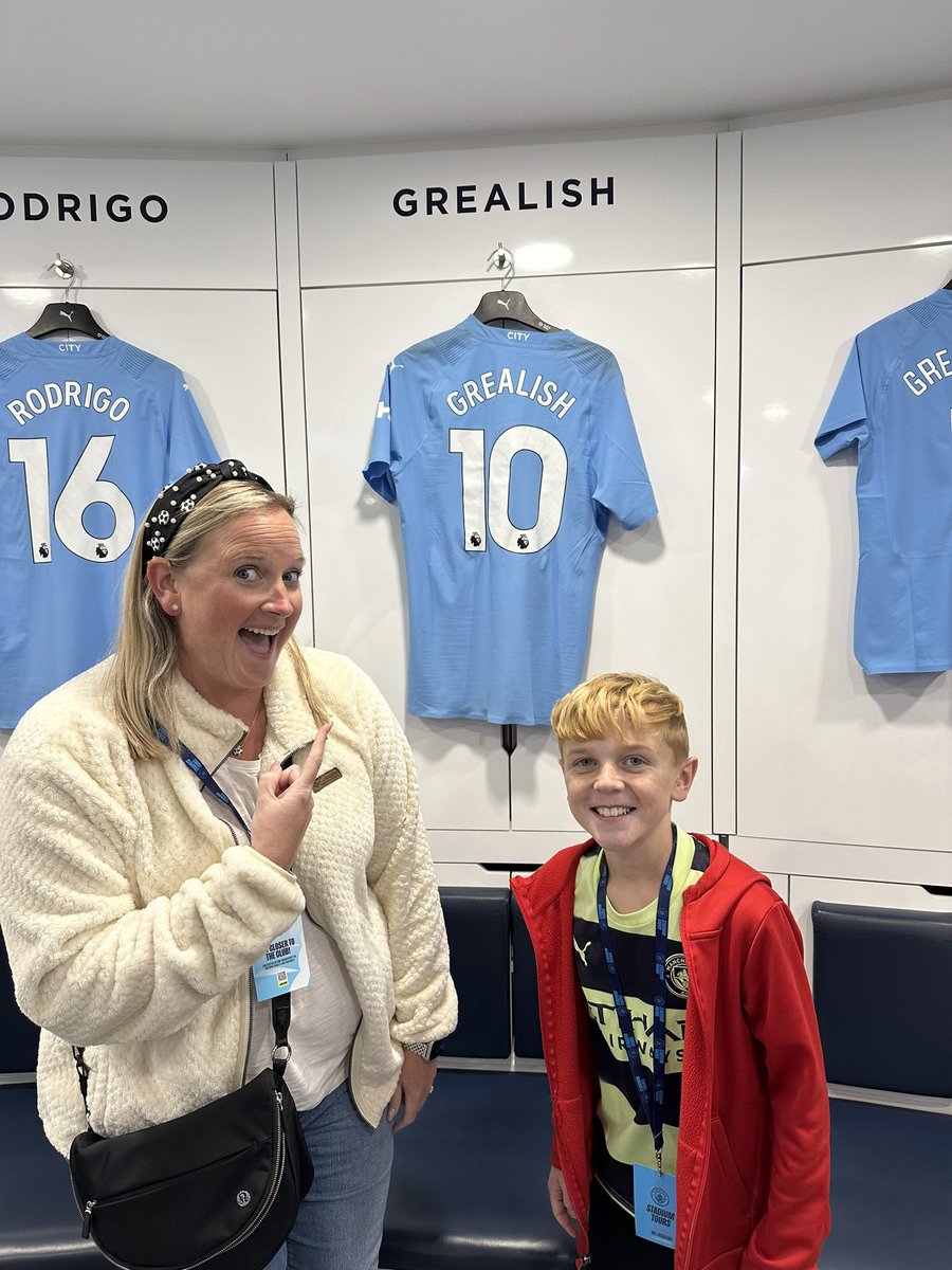 MelissaKBrew2's tweet photo. What a way to end our trip @ManCity  stadium tour. He dreams of playing here someday. @JackGrealish @erling  #mancity #dreambig https://t.co/gGwo8YSCVg