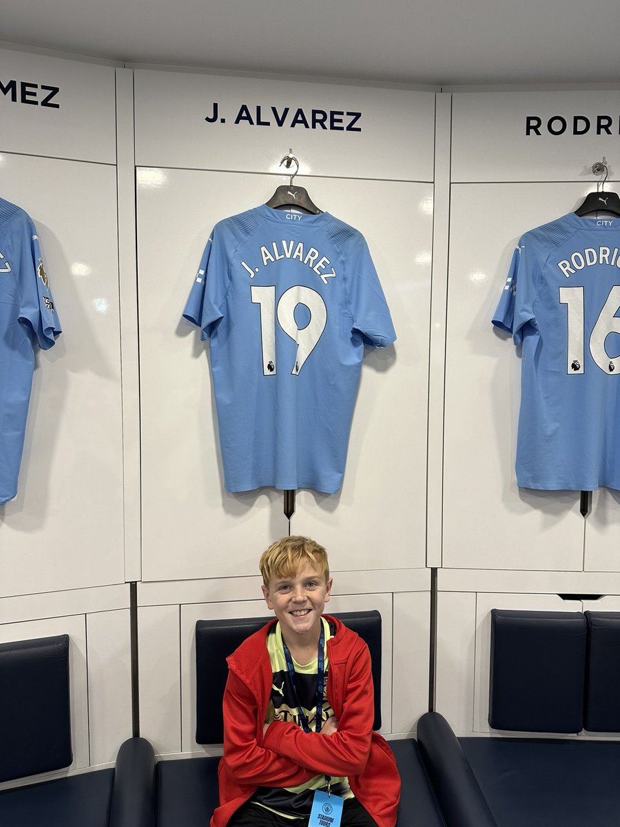 MelissaKBrew2's tweet photo. What a way to end our trip @ManCity  stadium tour. He dreams of playing here someday. @JackGrealish @erling  #mancity #dreambig https://t.co/gGwo8YSCVg