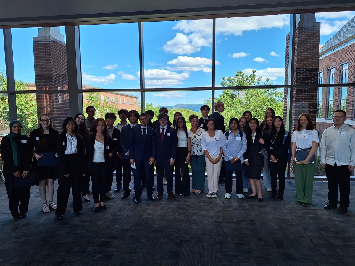 centralpaacs's tweet photo. What a way to end #MARM2024. Congratulations to all the participants in the Chemagination competition, especially to our winners and those with honorable mentions! https://t.co/ZfIpg8qnT3