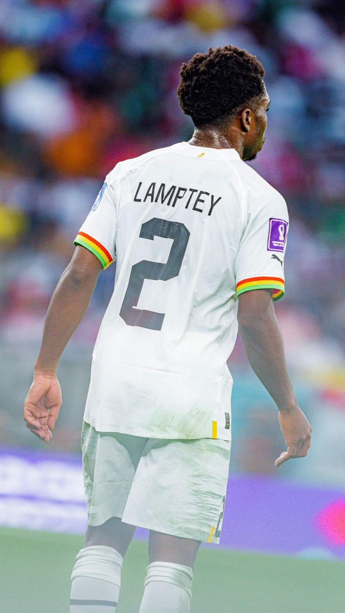 U always bench 🔥 that is a starter in EPL.... Ghana 🇬🇭 deɛ 😒😒😒😒😒