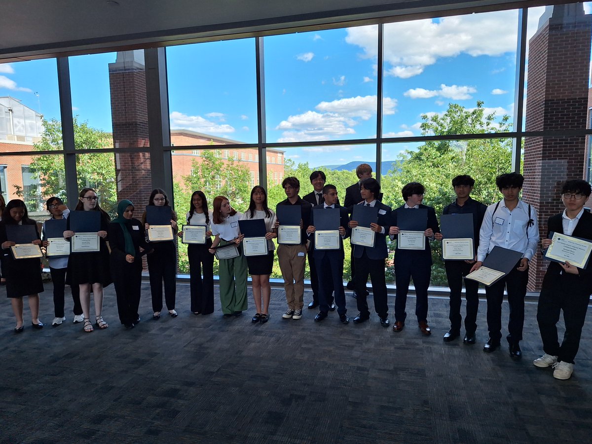 centralpaacs's tweet photo. What a way to end #MARM2024. Congratulations to all the participants in the Chemagination competition, especially to our winners and those with honorable mentions! https://t.co/ZfIpg8qnT3