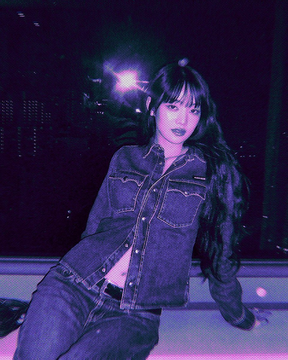 ⠀
𝘚𝘩𝘦'𝘴 𝘬𝘪𝘯𝘥𝘢 𝘧𝘶𝘤𝘬𝘦𝘥 𝘶𝘱, 𝘣𝘶𝘵 𝘴𝘩𝘦'𝘴 𝘴𝘵𝘪𝘭𝘭 𝘦𝘯 𝘷𝘰𝘨𝘶𝘦.
⠀