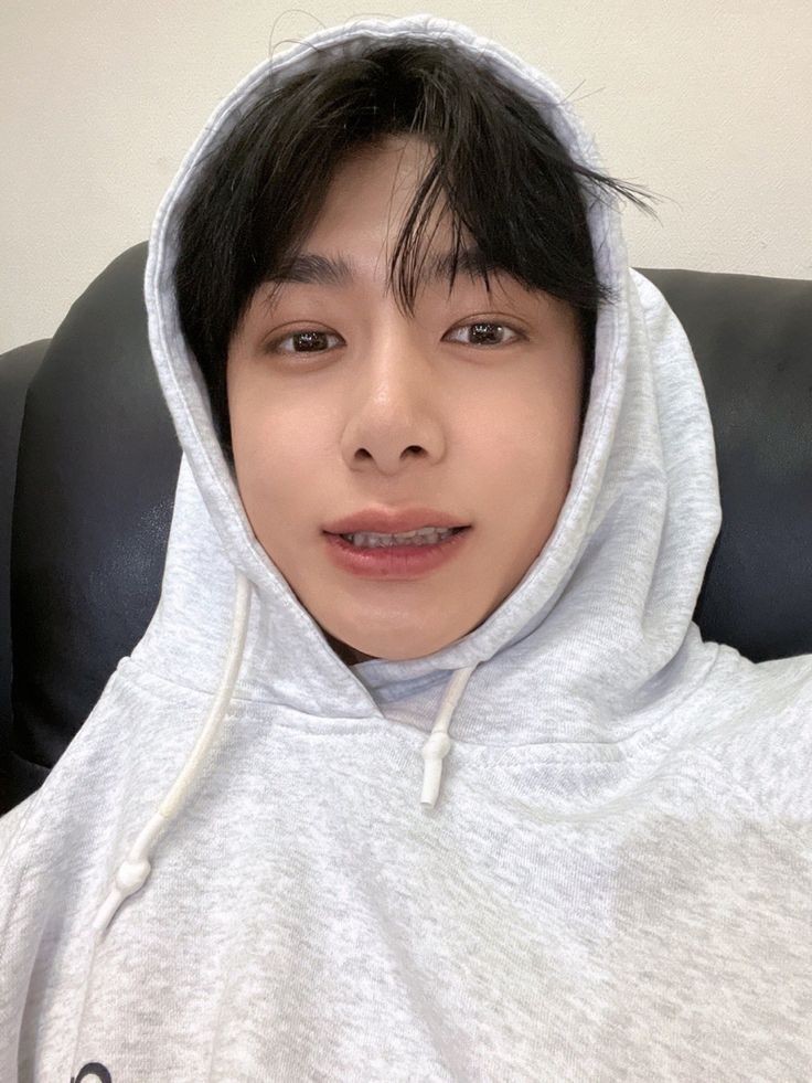 HyungbebeMX tweet picture