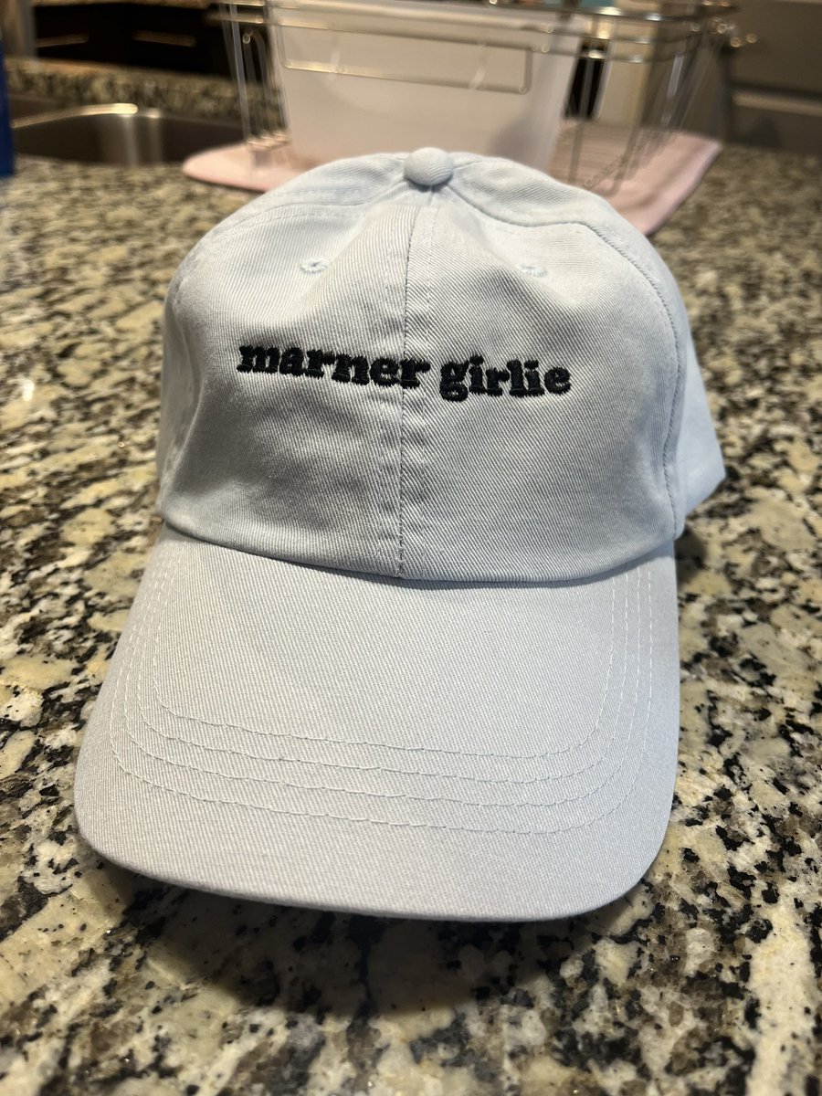 rachelsleafs's tweet photo. Oh I’m OBSESSED https://t.co/nCTczw03D9
