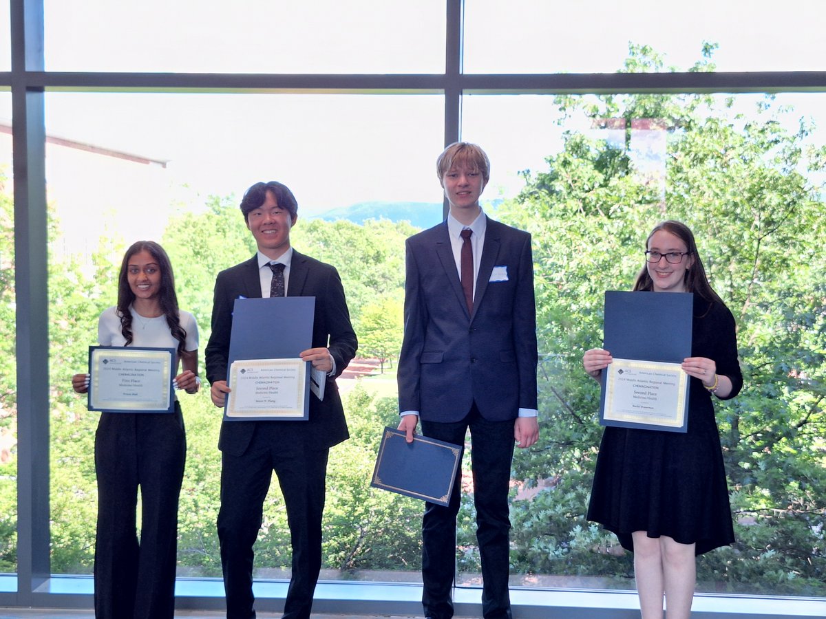 centralpaacs's tweet photo. For Medicine/Health first place went to Princie Shah of West Windsor-Plainsboro High School South, with 2nd for the team of Rachel, Benson, and Eryk of Half Hollow Hills High School West. https://t.co/VOgrIx22lB