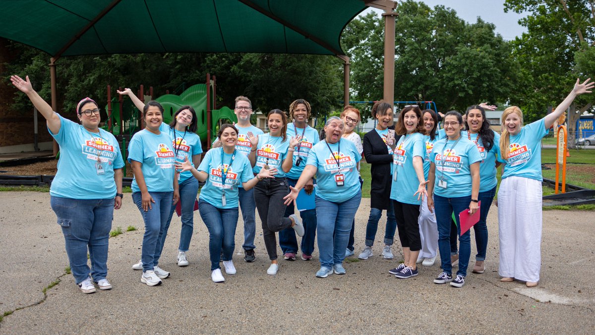 FortWorthISD's tweet photo. ☀️📚 Summer learning is in full swing at FWISD! Join us as our students embark on exciting educational journeys and make the most of their summer break. 🌟

#SummerLearning #FWISD https://t.co/OFw3g1kQDQ