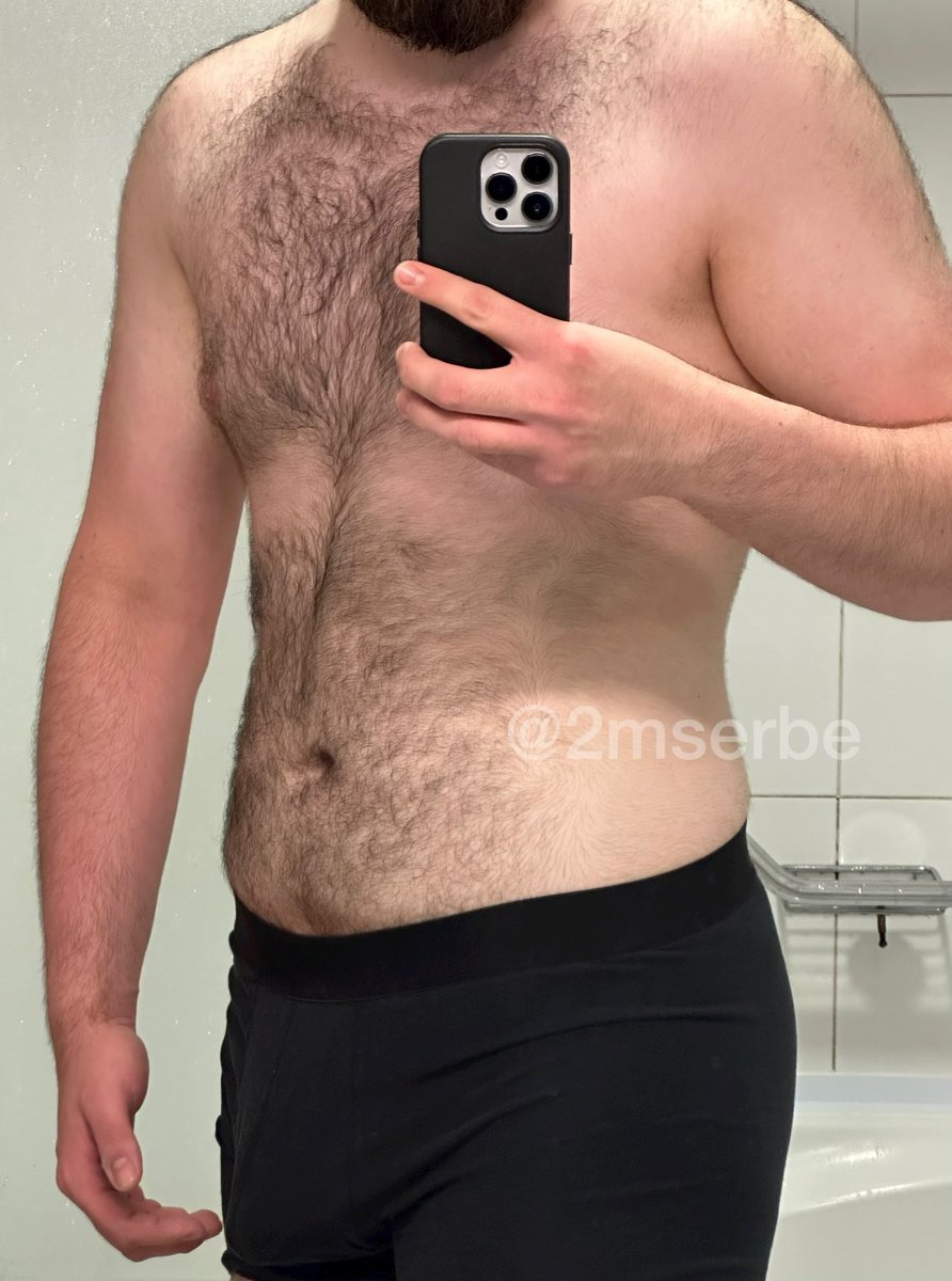 2mserbe's tweet photo. Good Night Everybody 🌙 #gay #bi #balkan #2meter #gayserbian #hairy #gaybulge https://t.co/ScttS5VEHe
