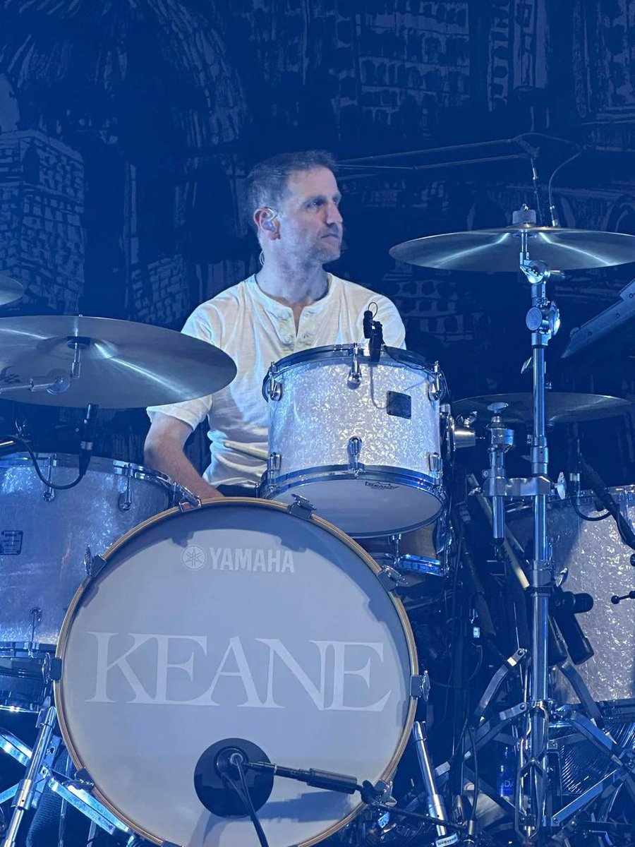 keane_mx's tweet photo. #Keane #HF20 #Oslo

Estas son algunas imágenes e la presentación que dio #Keane en el #SentrumScene en la capital de #Noruega 🇳🇴 este sábado.

Sorprendieron a los asistentes con #NeonRiver 🥹❤️

Créditos 📸: Karin Blake Granå en el Thread (Keane official community) https://t.co/qVcMtH8siv