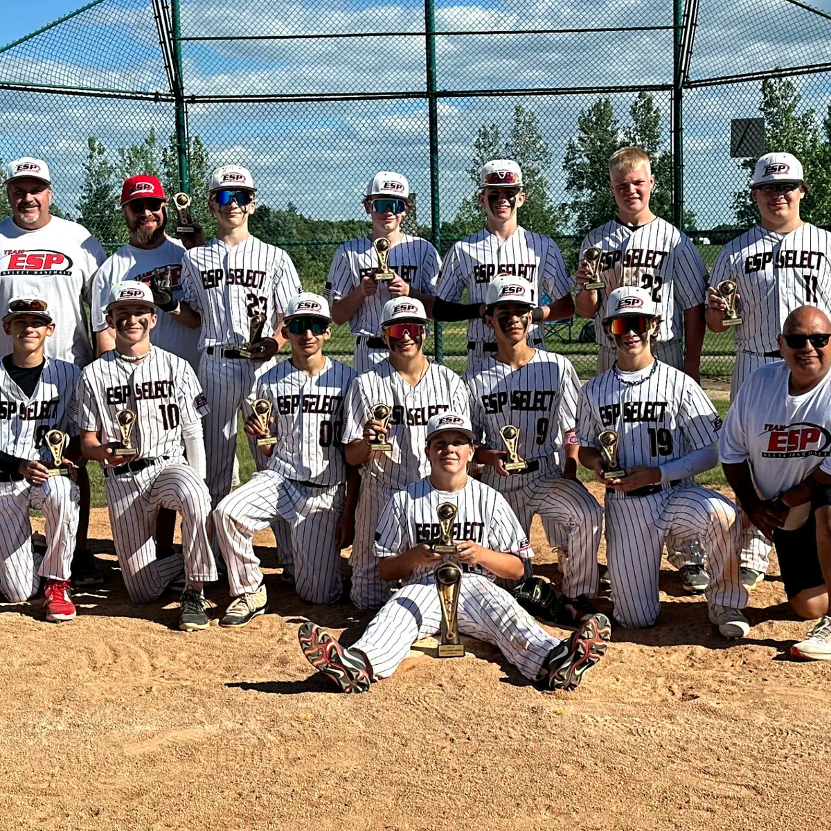 🏆⚾️Championship Victory⚾️🏆
ESP Red 8
Cougars White 2

Went undefeated over the weekend to win the Bases Loaded Tourny in Woodstock!

Jake Larson/Sean Otoole pitched great! Dylan/Brady 2 RBI each. Whole team played great all weekend! More posts coming
#esptrained #espred2028