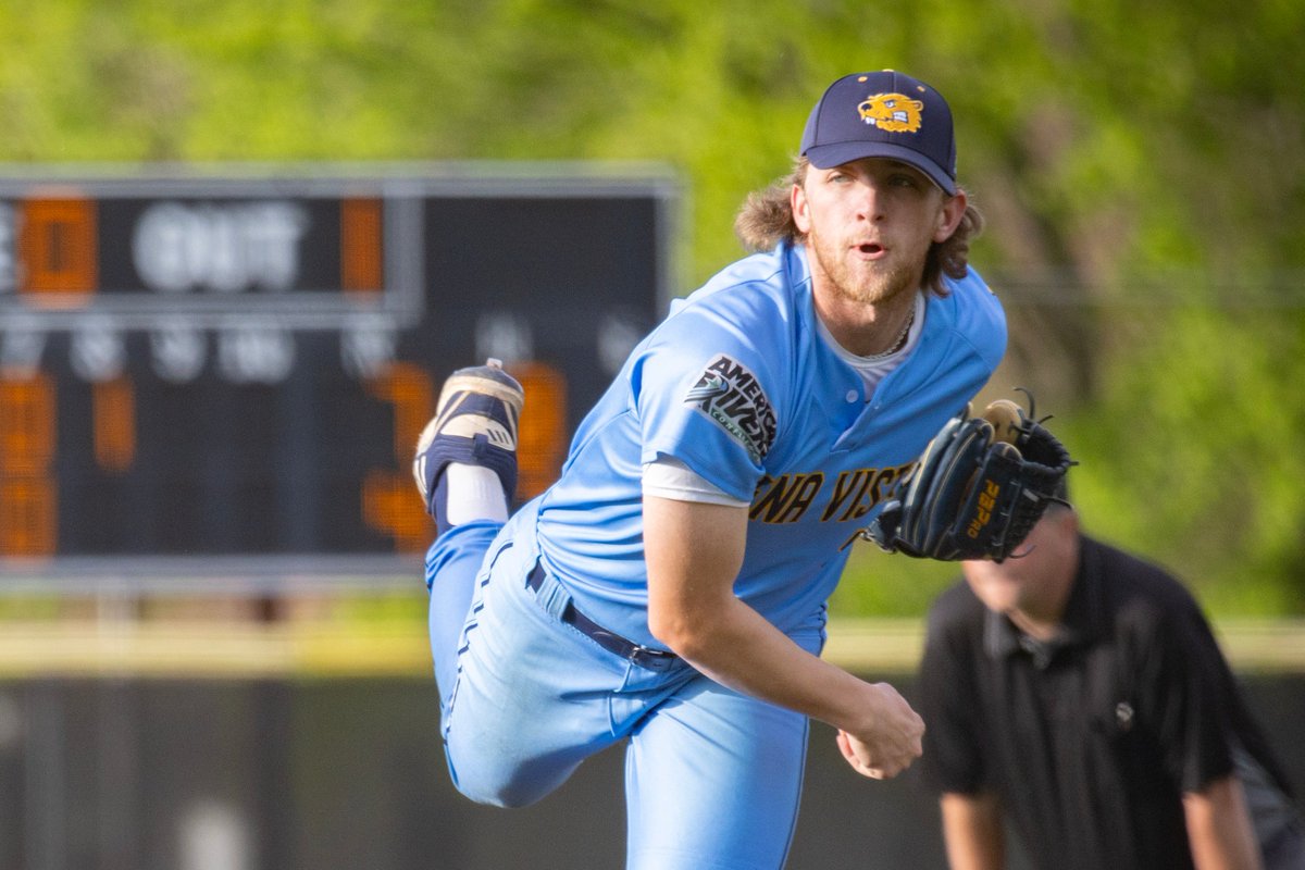 BVUAthletics's tweet photo. ⚾️ Please welcome a familiar face to the @BVU_Baseball coaching staff! Steve Eddie has announced BRAYDEN POLZIEN has been hired as the program’s new pitching coach. 

https://t.co/YJkapp3s10 #BeaverNation #d3baseball #rollriversBSB #BeaversBuild https://t.co/i6wI2XaTrP