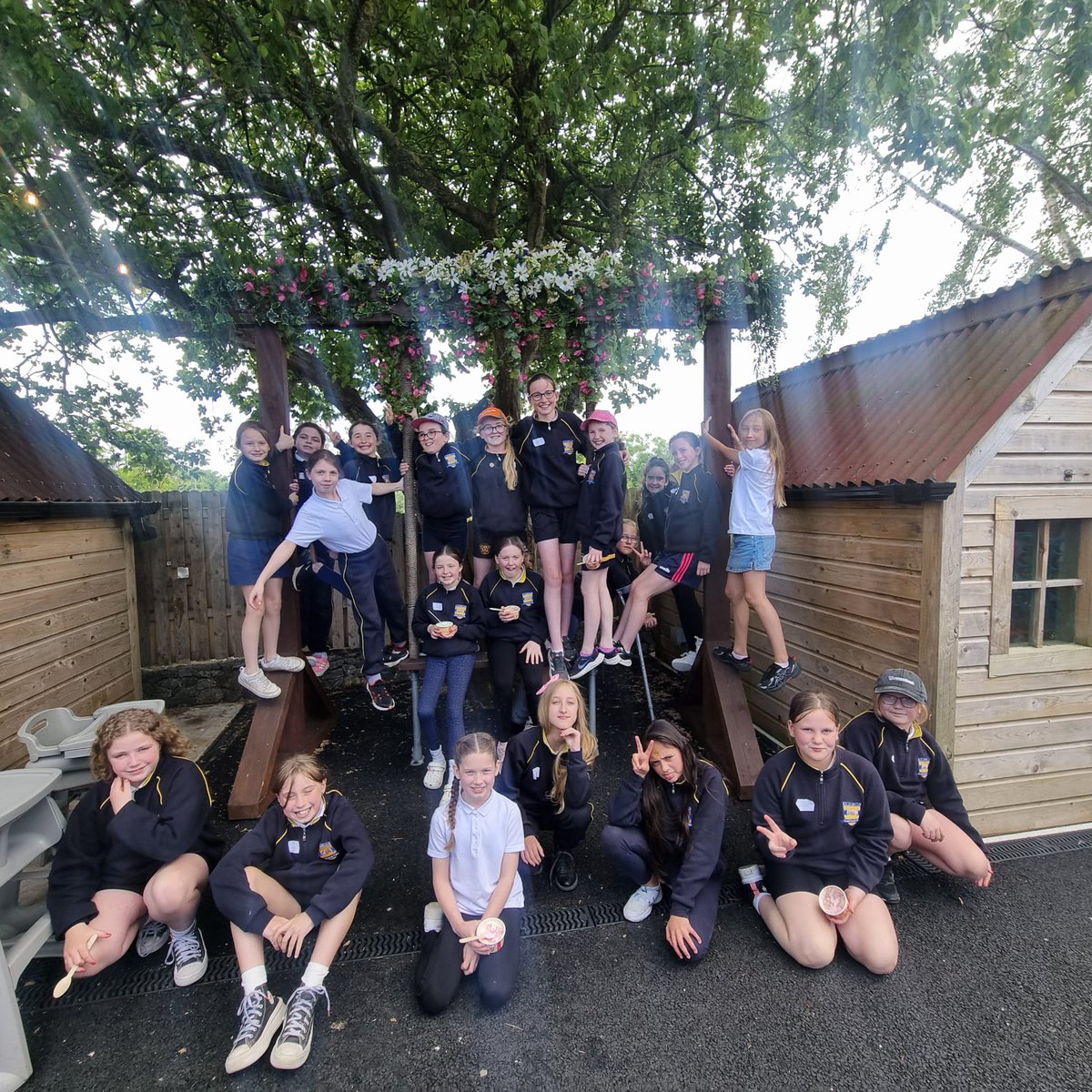 ConventNewport's tweet photo. 4th Class had a ball at the Woodlands Hotel today! 😍 https://t.co/g8KASdu8t9