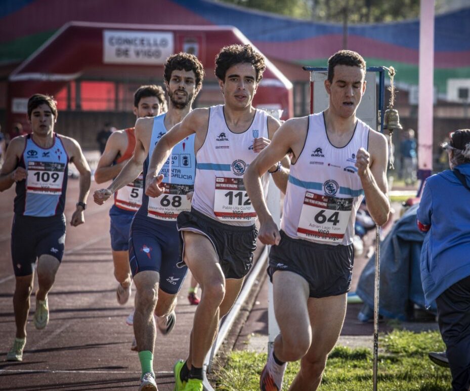 huracan_hurtado's tweet photo. 📚¿Se puede hacer marca en la semana de selectividad? Se puede, con calma
👉🏻🧠👈🏻
1:54.18 en 800ml. Pero queremos más 🔥🔥🔥
#atletismo #athletics #trackandfield #brisillas #mediofondo #middistance #outdoor #airelibre #verano #littlebylittle #stepbystep #entudiantesyatletas https://t.co/mLy0UGLIWY