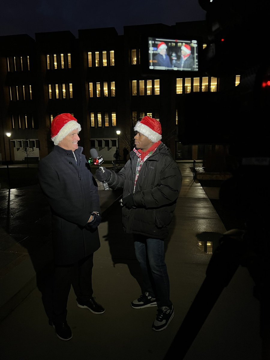 AndrewAmouzou's tweet photo. One of the most fun interviews I’ve had with student media (December 2022).

We debated Christmas traditions and he sang his favorite Christmas song.

Remembering President Lovell 🙏🏾

#WeAreMarquette | #lovellstrong https://t.co/GRTD0H2ea9