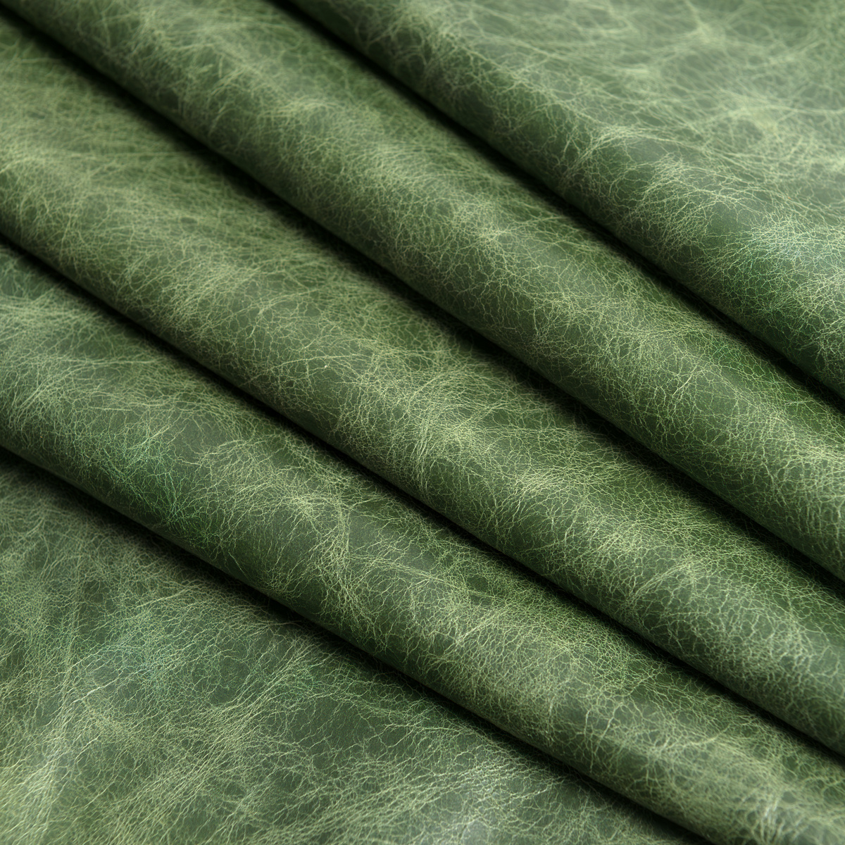 JamieStern_'s tweet photo. Pasture is one of twelve in-stock colorways of Jamie Stern's classic Triple Crown leather!
#jamiesterndesign #leather #leathercollection #instockleather #upholsteryleather #classicleather #leathers #leatherfurniture #quickship #leatherdesign #greenleather #sustainabledesign https://t.co/yHSTCAlRqd