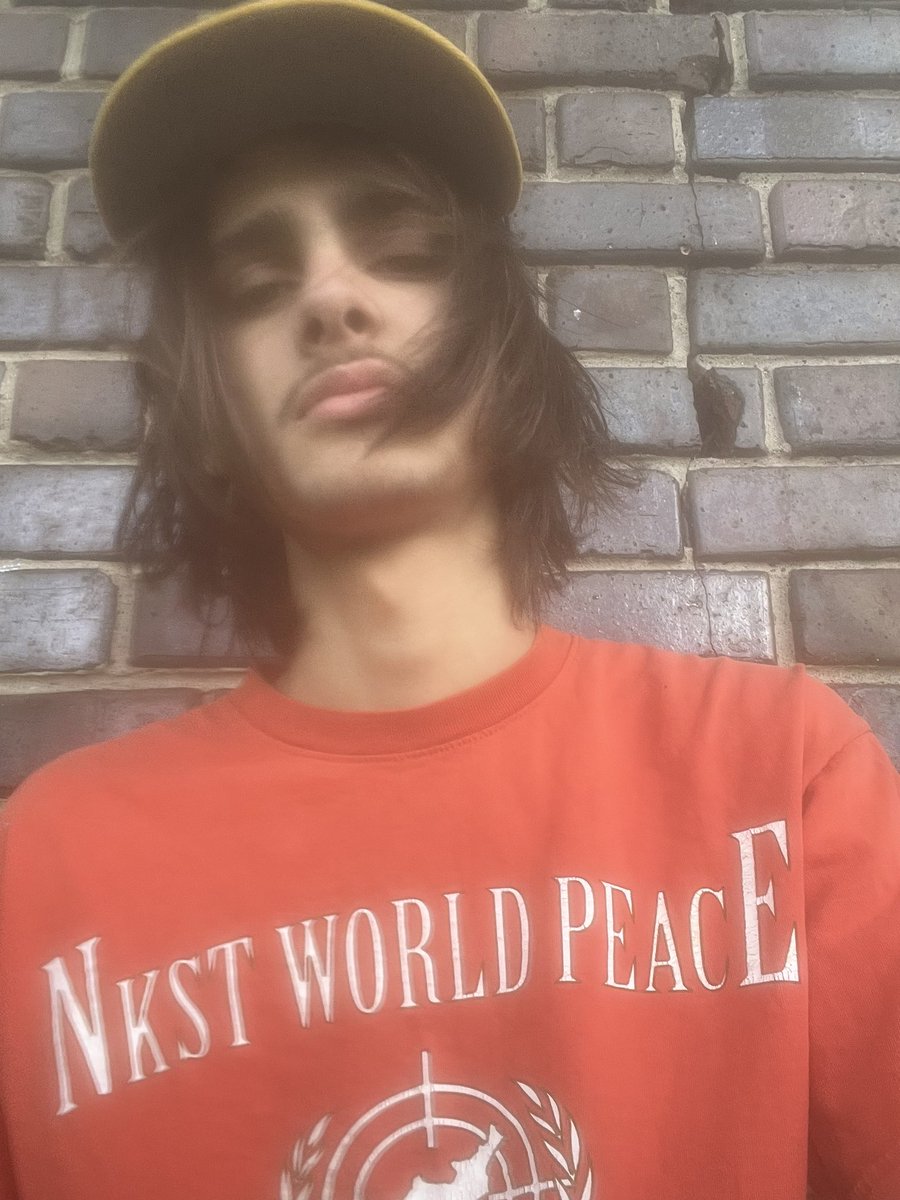 skinnyboy2k's tweet photo. Sometimes I doubt your commitment to Sparkle Motion©️🎇 https://t.co/cKkiBazy58
