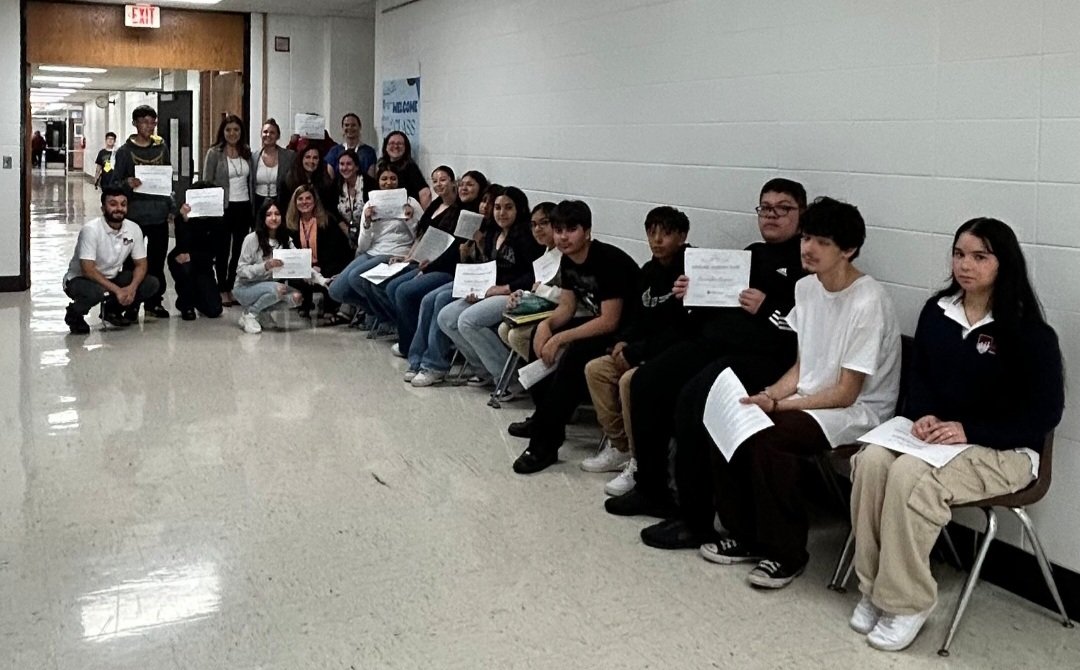 LMSMrZunigaLIA's tweet photo. Our very first college simulation for @WeGoD33 @latinosinacti0n 8th graders was a success! LIA students had mock scholarship interviews to prepare them for their future! Thank you everyone who made this happen!
#LIA #famiLIA #WeGo #d33orgullo #igniteLMS⚡️ https://t.co/RMkrJdbpB2
