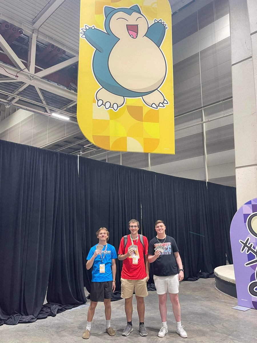 Had fun at NAIC this weekend seeing old friends and meeting some new ones! 
Ended 4-1-4 with bustlax, I just suck no other excuse. Back to retirement.