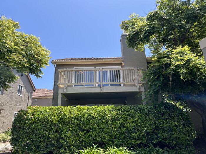 LCHomesSD's tweet photo. #FORRENT

930 Via Mil Cumbres, #14, 
#SolanaBeach, Ca 

2 bed/bath #singlelevelhome on the 2nd floor of bldg.
Fridge, washer/dryer incl. 1️⃣ assigned parking spot &amp; open parking. Water/trash incl. in rent. No pets.
☎️: 760-436-5111 
Lic. #01502169
𝙈𝙤𝙧𝙚 𝙞𝙣𝙛𝙤 𝙞𝙣 𝙗𝙞𝙤! https://t.co/Wv0hZx9IeG