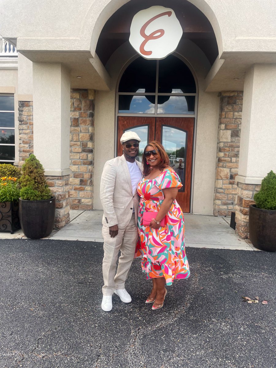 Happy Anniversary!

17 Years ❤️ later ❣️
