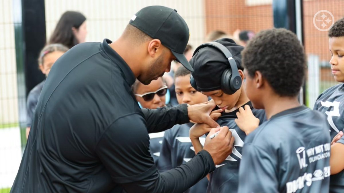 Steelers Community Relations (@steelerscr) on Twitter photo On Monday, <a href="/DangeRussWilson/">Russell Wilson</a> helped to kick off a summer camp for <a href="/bgcwpa/">Boys & Girls Clubs of Western Pennsylvania</a> through his Why Not You Foundation. His foundation also made a $50,000 donation to the BGCWPA.
π: bit.ly/4awXxFw On Monday, <a href="/DangeRussWilson/">Russell Wilson</a> helped to kick off a summer camp for <a href="/bgcwpa/">Boys & Girls Clubs of Western Pennsylvania</a> through his Why Not You Foundation. His foundation also made a $50,000 donation to the BGCWPA.
π: bit.ly/4awXxFw