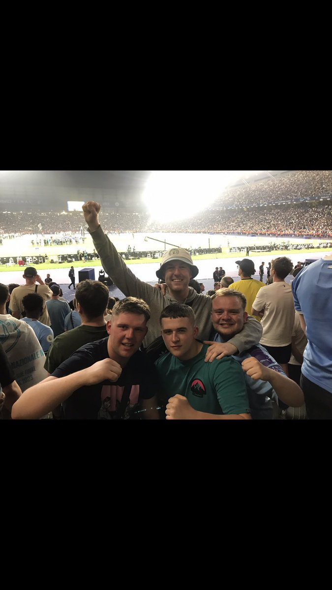 Can’t believe it’s been a year since we won the champions league/treble that season is never gonna be topped is it 🇧🇼