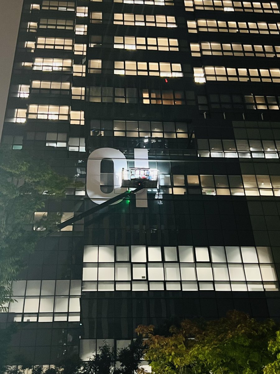 sugas_studio's tweet photo. when the adults put on stickers for the real owners https://t.co/K0Y0ZguJqk