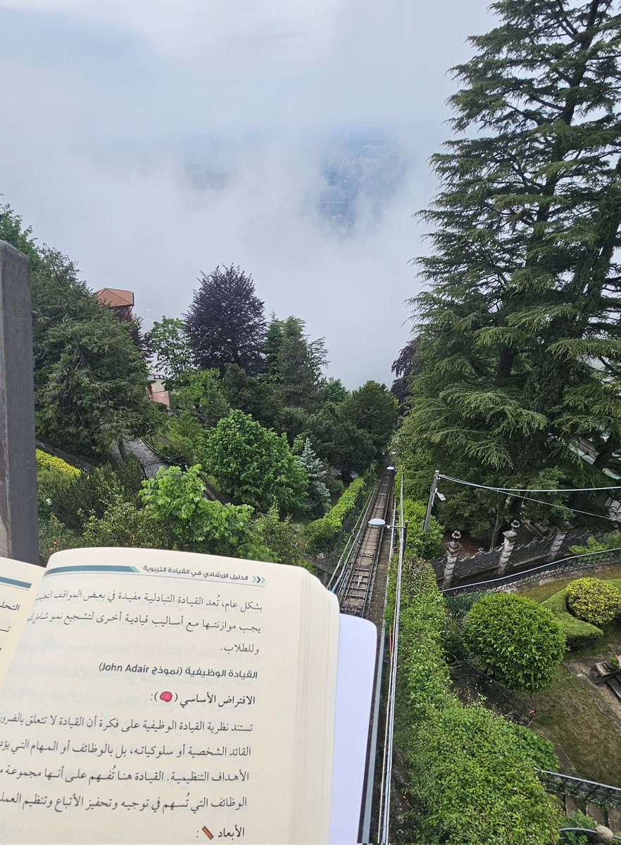 alaanawaz's tweet photo. 📖💼 تعزيز الحفظ يتطلب تقنيات خاصةتختلف من شخص لآخر؛ في"الدليل الإرشادي في القيادة التربوية" ستجدون طرقًا فعّالةومتنوعة مثل الرموز والأفكار المركزة؛ هي بداية لمساعدتكم على الإبداع بفكركم وأسلوب طرحكم وتطوير مهاراتكم لتحقيق التميز الأكاديمي.
#الدليل_الإرشادي_في_القيادة_التربوية https://t.co/kLONUAKw2X