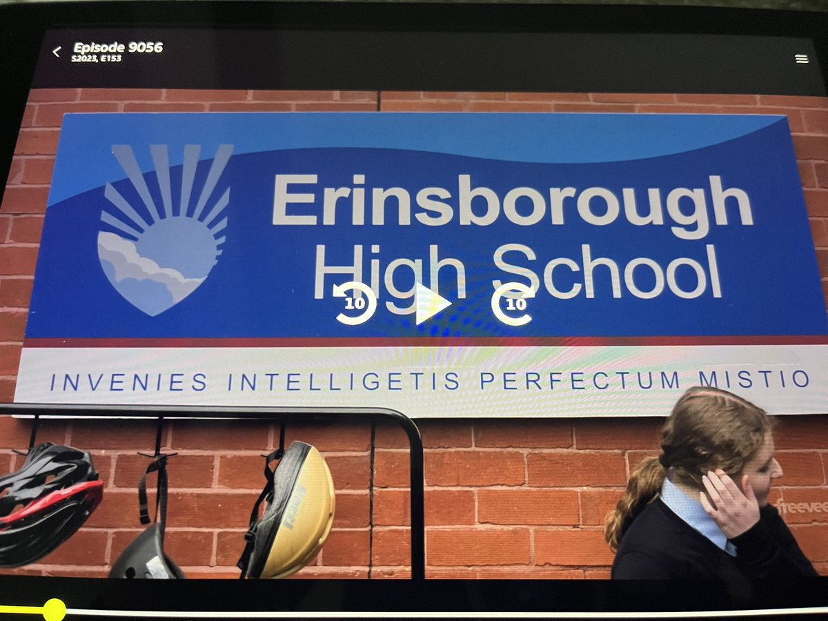 judyjanine's tweet photo. I was today years old when I discovered that the @ErinsHigh motto is “invenies intelligetis perfectum mistio”  and that it roughly translates as “with a little understanding you can find the perfect blend”. Mind officially blown. How did I not know this?!  #neighbours https://t.co/WKm3fw9b1S