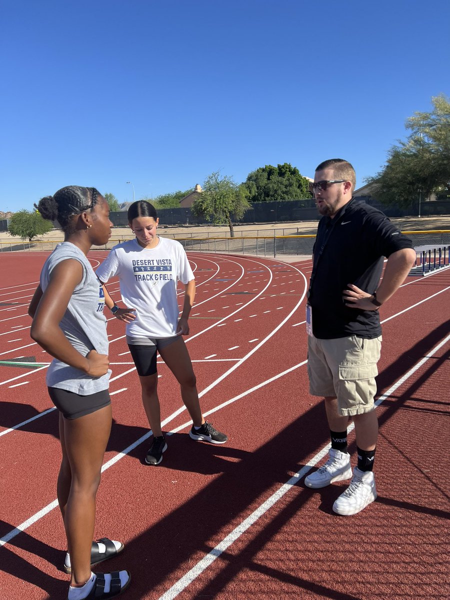 CoachShearerJ's tweet photo. Logan Stanley at work. This past Track Season saw more news coverage for our hard working athletes than they’ve had in a long time. Very thankful to Logan for all of the exposure to the sport and the AZ track athletes. https://t.co/REn7rRIMne