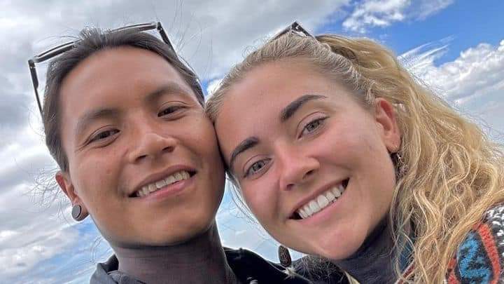 Barba_Negra_pj's tweet photo. Jordan Hauenschild, una australiana de 26 años, conoció a Pitiuruk, un indígena ecuatoriano de 24 años, a través de redes sociales en diciembre de 2023.

Jordan decidió mudarse a la Amazonía, renunciando a su trabajo y viajando 14.000 kilómetros desde su pais para estar con él. https://t.co/L3p5rucxD3