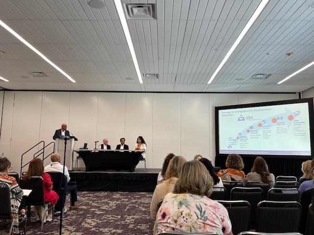 USA: A Study Destination tweet media